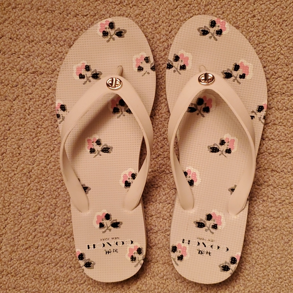 Coach flip flops